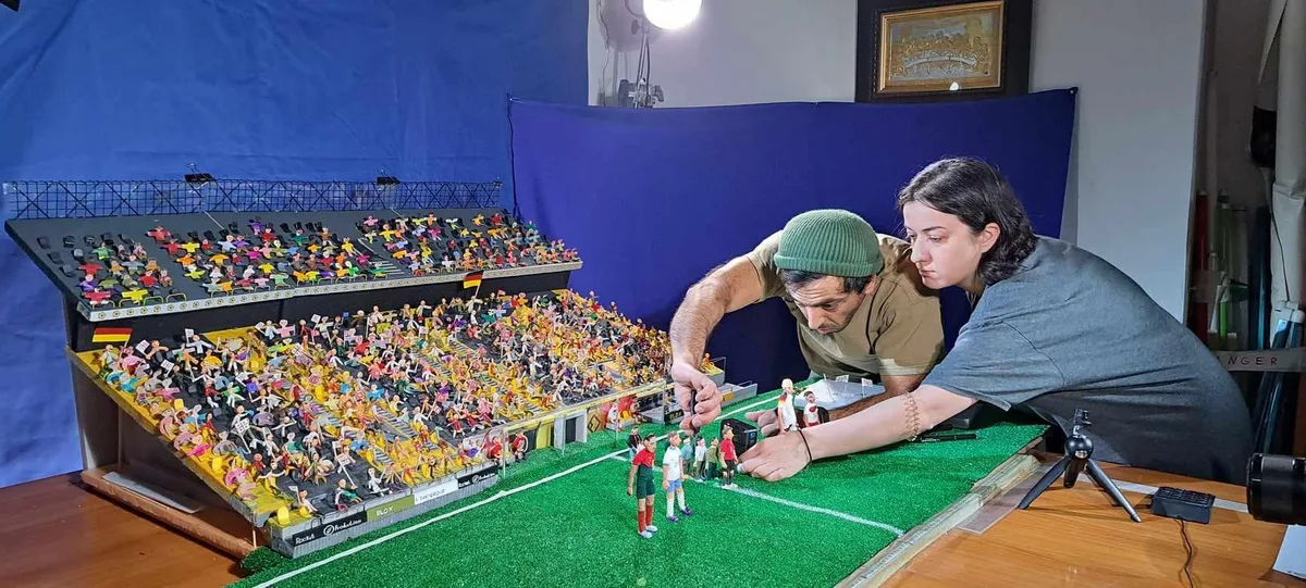 In-house puppet and scenography work